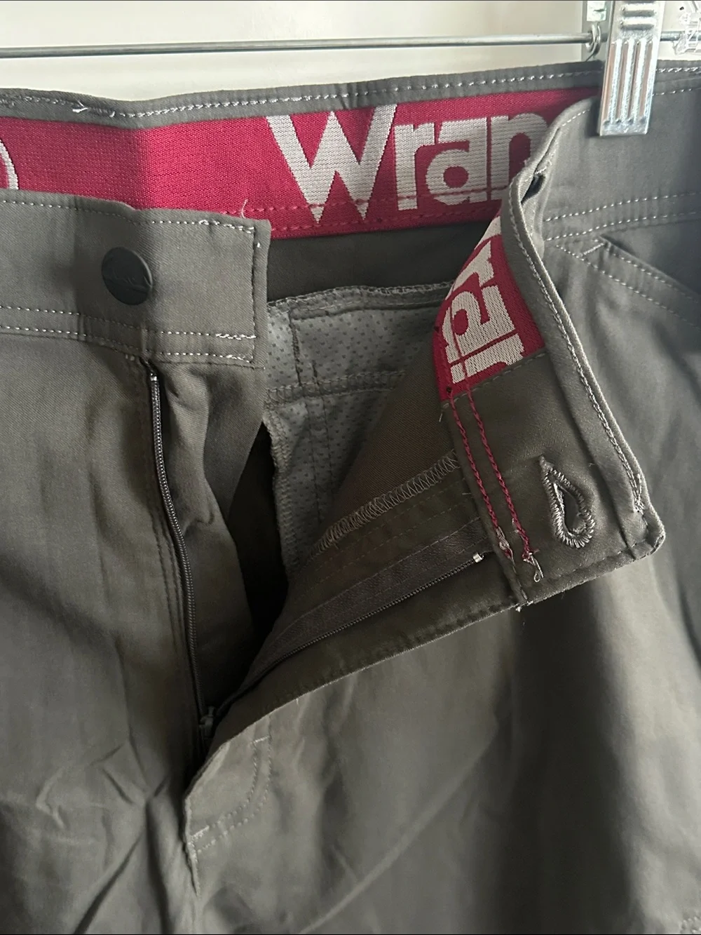 Wrangler® Men's Outdoor Performance Zip Cargo Short 38